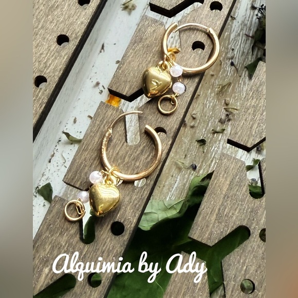 Alquimia Gold Heart Hoop Earrings - Picture 1 of 5